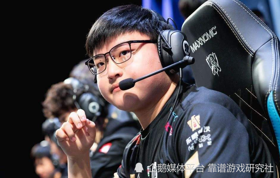 包含Uzi回归赛场，爆冷首场状态亮眼，IG观众沸腾！的词条