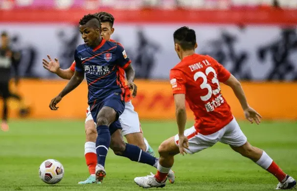 开云体育比分包含新疆广汇今晨状态回暖，志在意甲名次提升，信心回归，身体对抗强度拉满的词条