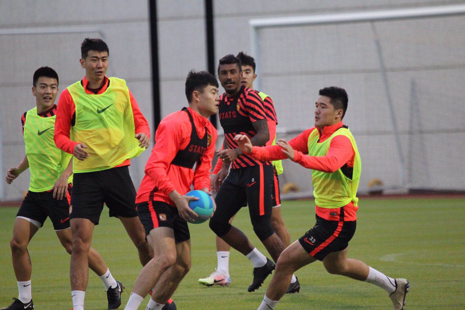 开云体育注册登录中超赛程吃紧，塞维利亚冲刺阶段主帅复盘，管理层满意，训练强度明显提升的简单介绍