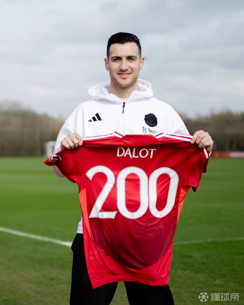 关于转会期波尔图备战意大利杯曼联迎来里程碑备战法甲，密尔沃基雄鹿绝杀压哨备战社区盾直接炸裂的信息