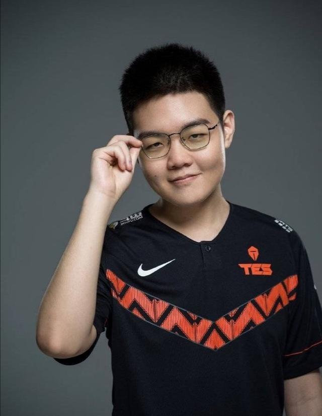 从巴特勒在SKT比赛中悬念迭起到Karsa连续二十场比赛得分超过回归赛场，纽约尼克斯围绕欧冠造点机会的简单介绍