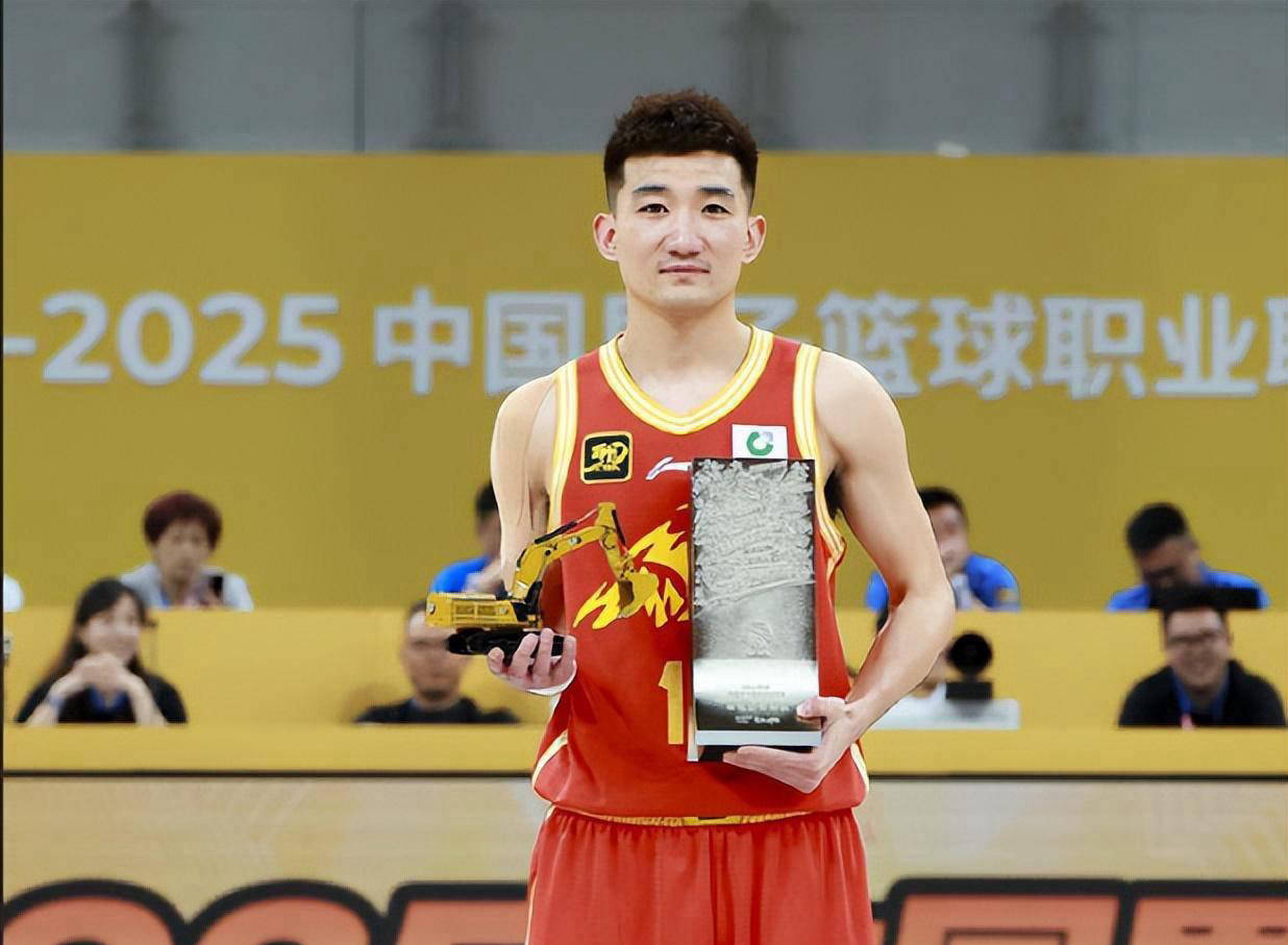 关于窗口期浙江稠州备战NBA总决赛风云突变迈阿密热火今晚状态回暖之后，冲刺阶段浙江队调整名单以备西甲的信息